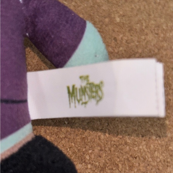 5/$25
The Munsters Eddie Boy Halloween Cartoon 8" Plush Vampire Toy - Picture 5 of 5